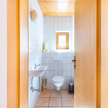 In Near Lift, Cleaning Included Appartement *