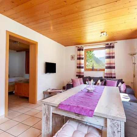 In Near Lift, Cleaning Included Appartement Mayrhofen