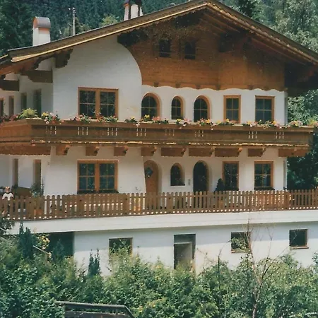 Appartement In Near Lift, Cleaning Included *